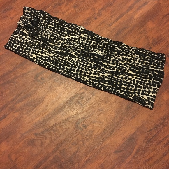 H&M Scarf - Picture 3 of 3